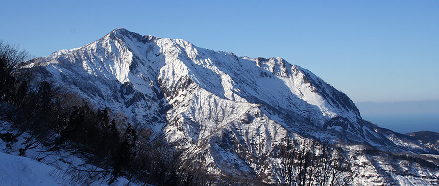 権現岳